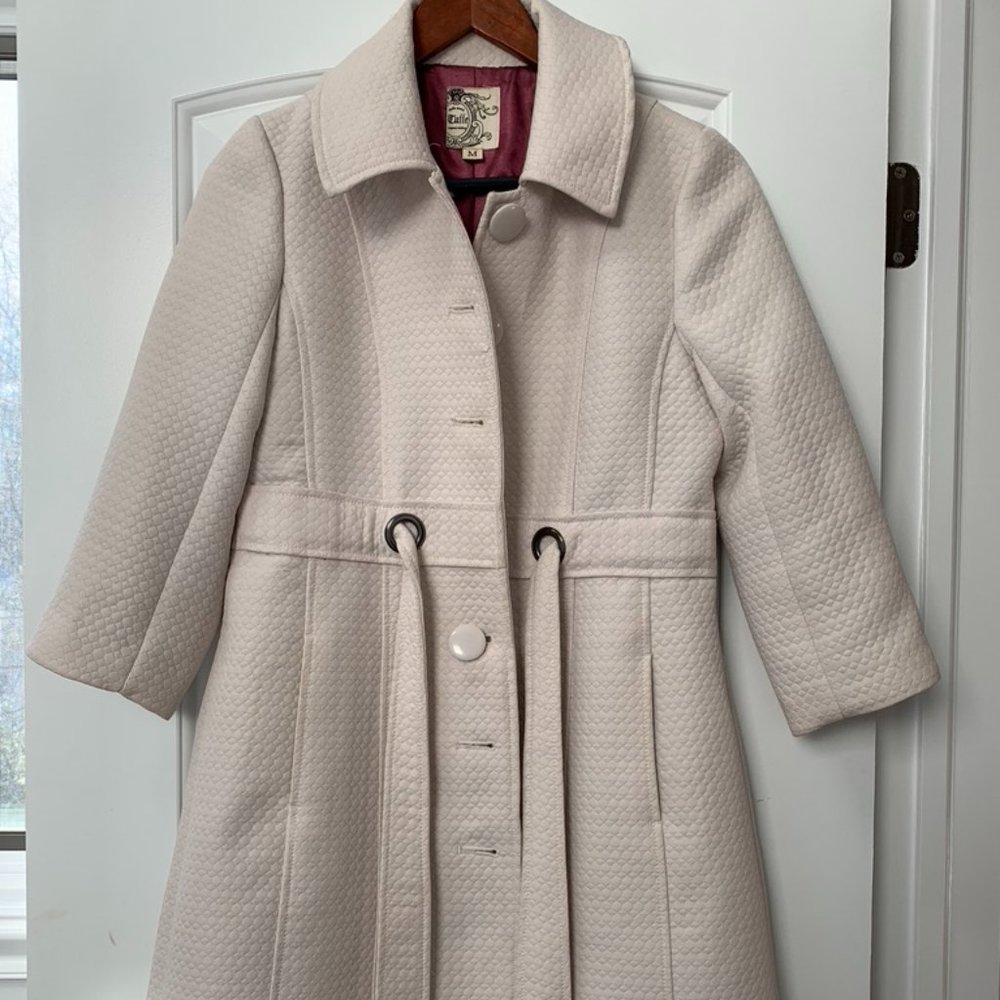 size M cream pea-coat
